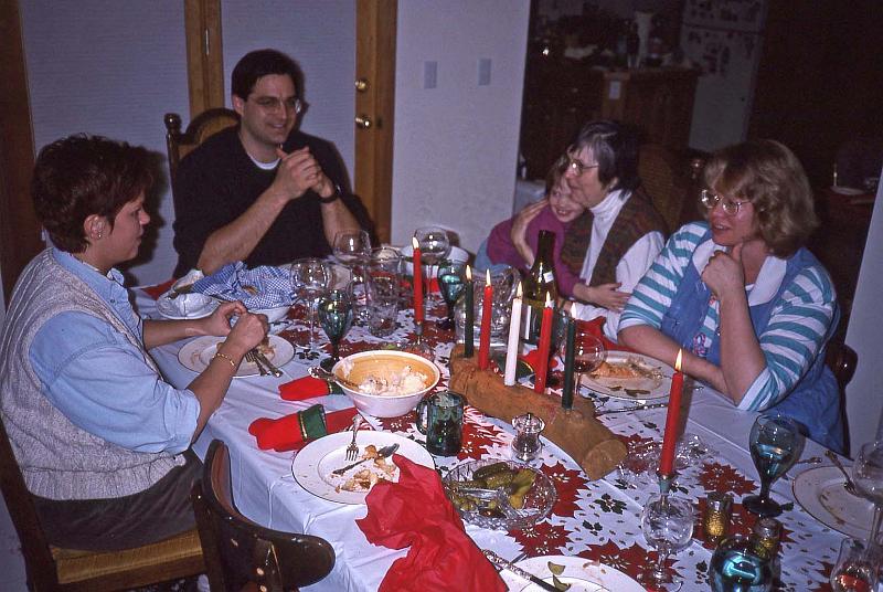 1997-12 Christmas in Isanti 02.jpg